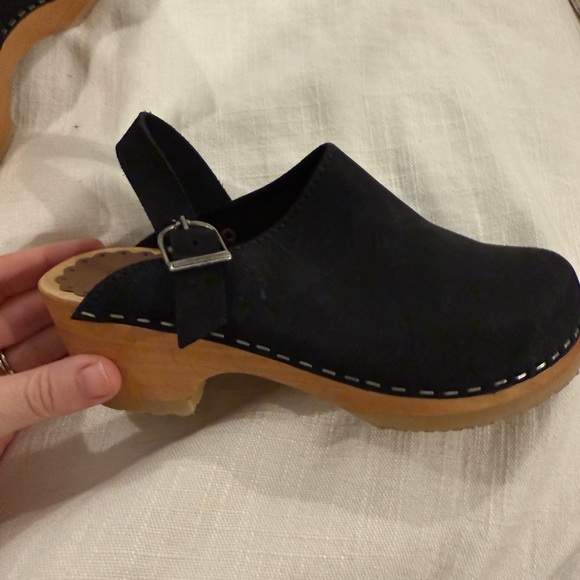 Hanna Andersson Black Slingback Clogs size 32 - Picture 5 of 6